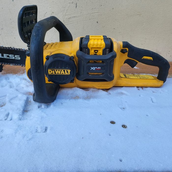 Drujbă cu acumulator Dewalt DCM575 - 54 V
