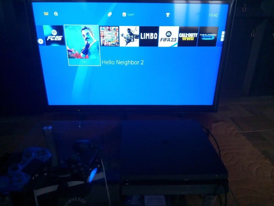 Consola PlayStation 4 Slim + 2 Controllere Modat