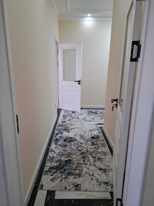 Сергелий чоштепа метро олди 1 хона катта янги уй факат оила учун