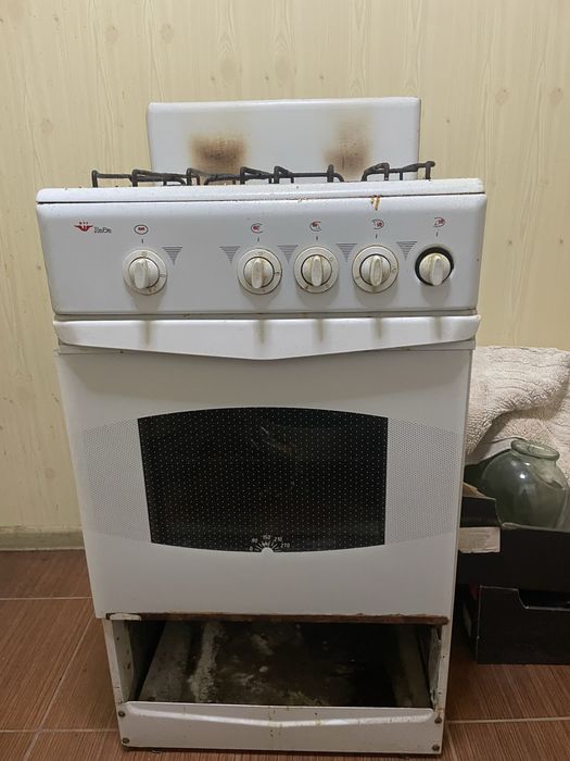 Газовая плита(рабочая) Уральск!