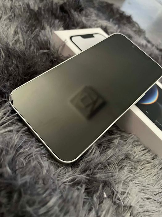 iPhone 16e с гаранция