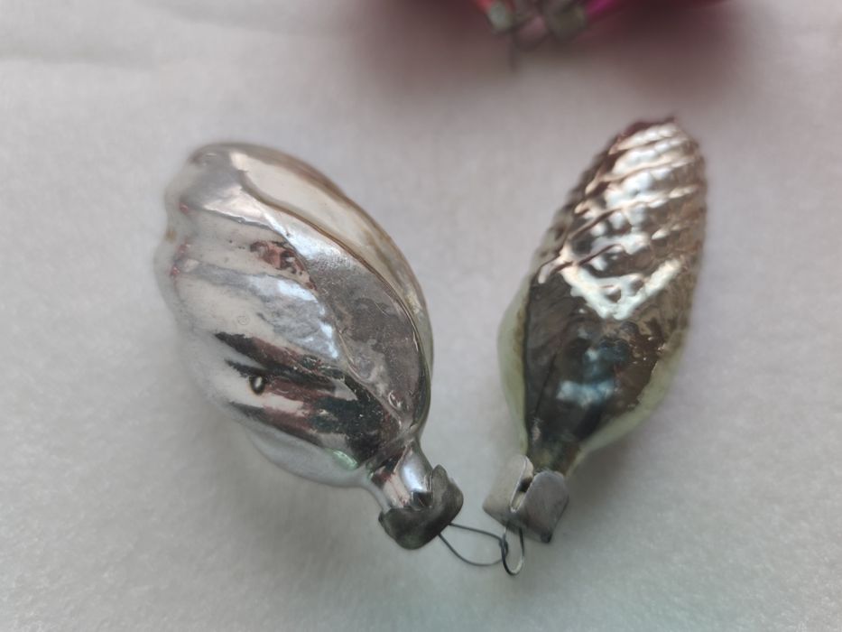 Елочные игрушки за 3000 тенге