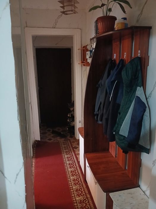 Продам 2 х комнатную