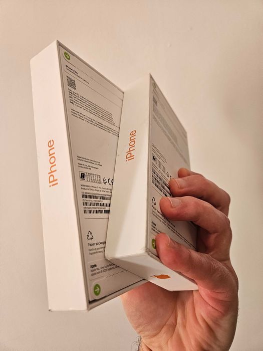 Iphone 17 Pro 256 gb neverlock sigilat la cutie 1 an garanție.