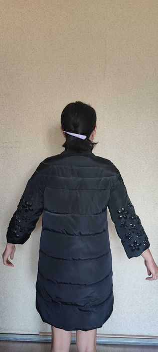 Продам женскую куртку