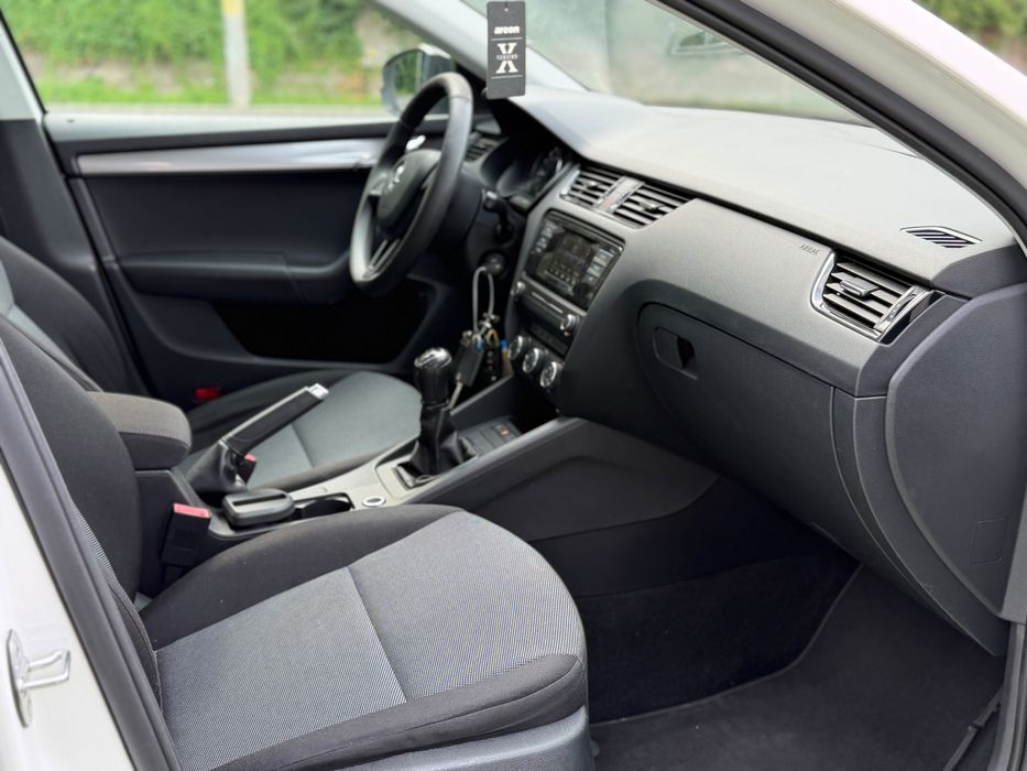 Skoda Octavia 2016 si in Rate