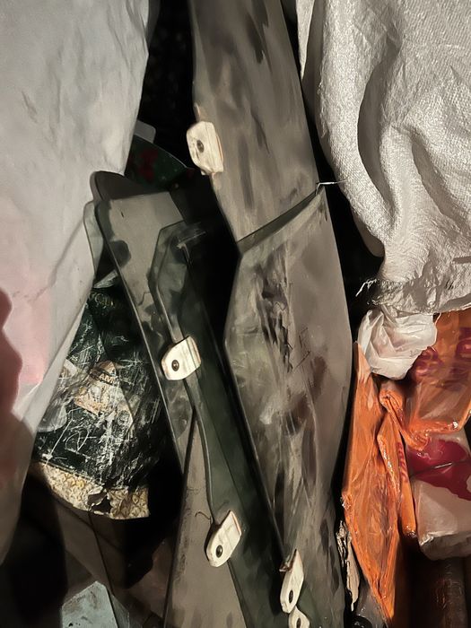 Продам боковые стекла японских автомобилей разные