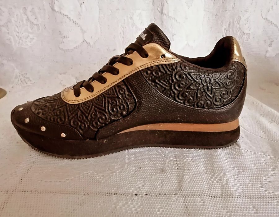 Дамски, спортно - елегантни обувки