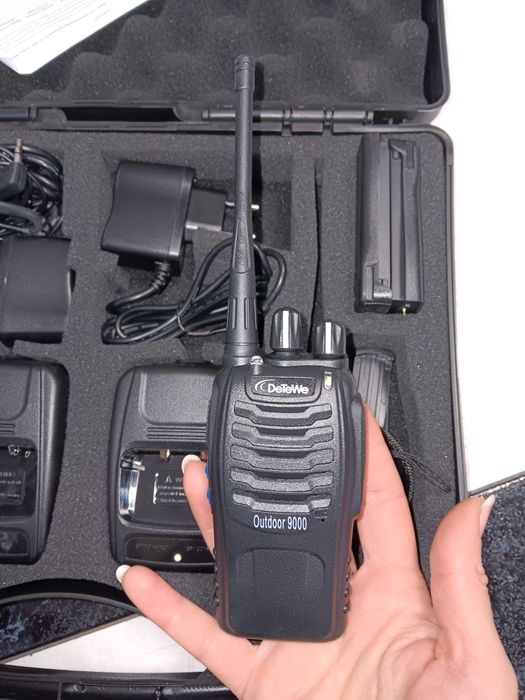 радиостанции DeTeWe Outdoor 9000, 16 канала, до 10 км, Германия