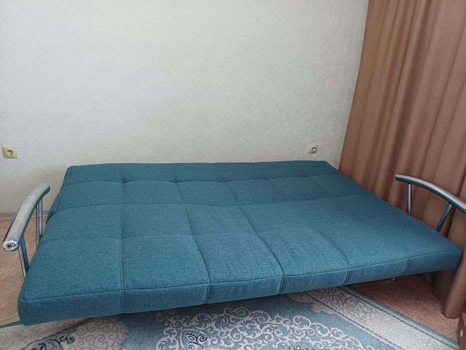 Продам диван в хорошем состояний