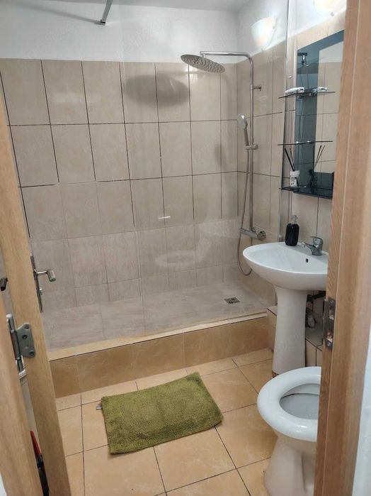 Se inchiriaza apartament