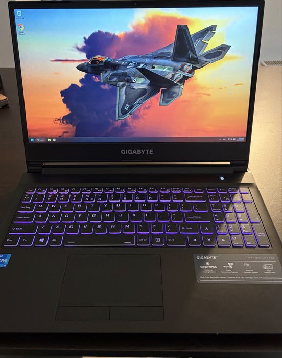 Геймърски лаптоп Gigabyte G5 MD