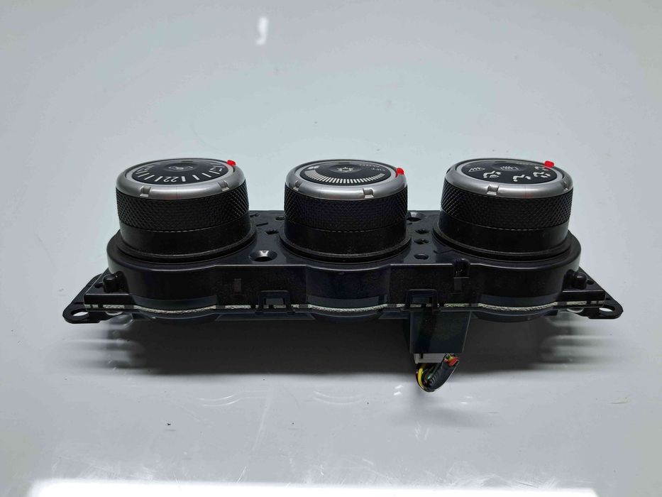 Panou comanda clima MITSUBISHI Outlander II [Fabr 2006-2015] 7820A082