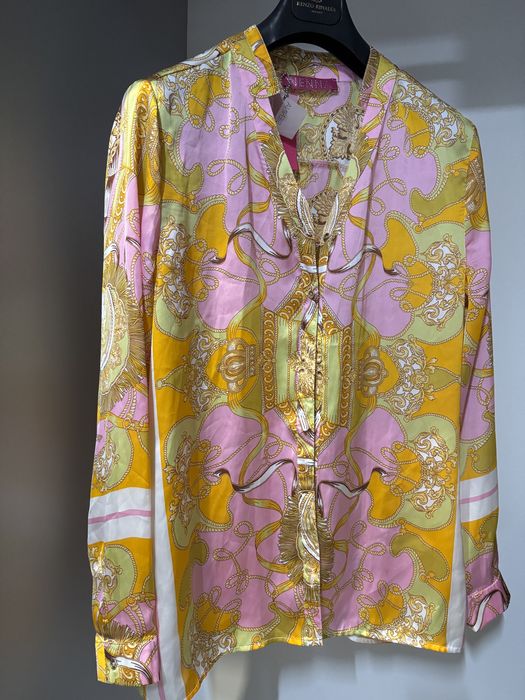 Рубашка новая+костюм в подарок