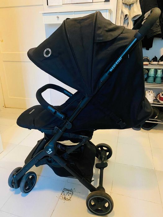 MAXI COSI Количка Lara 2 Essential Black
