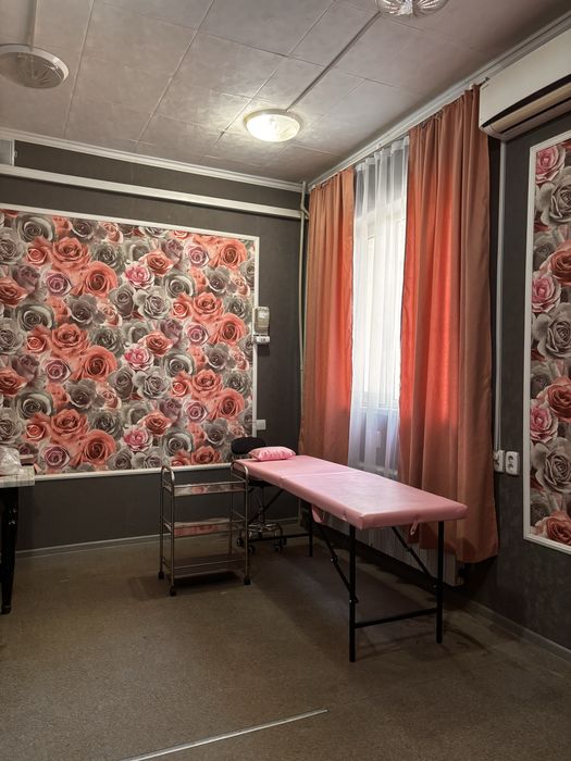 Сдаются кушетки в кабинете