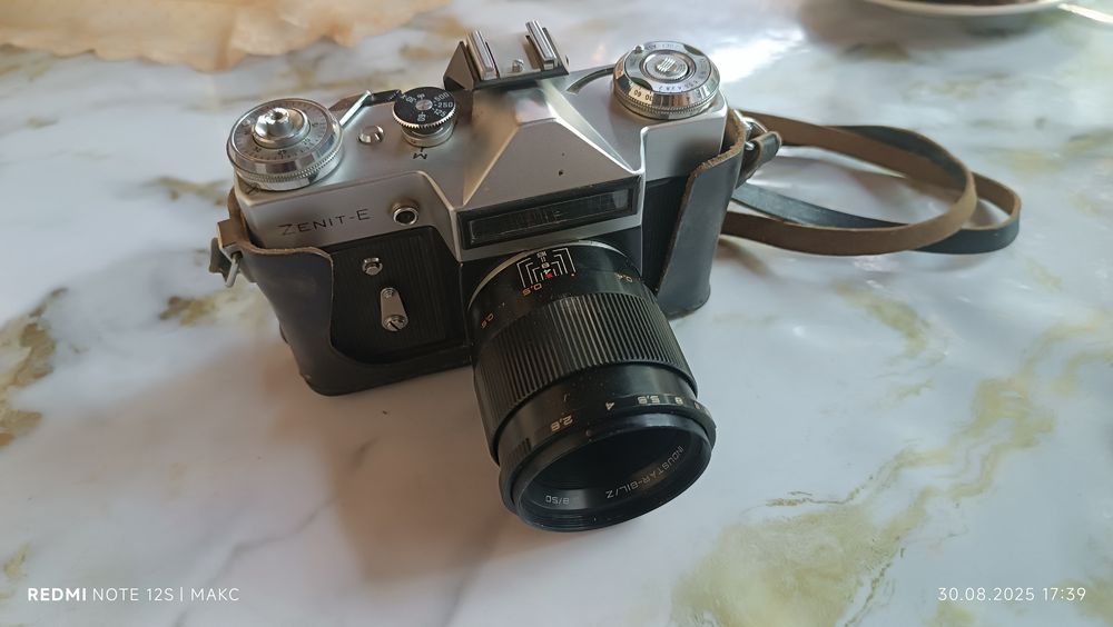 ZENIT - E   фотоапарат
