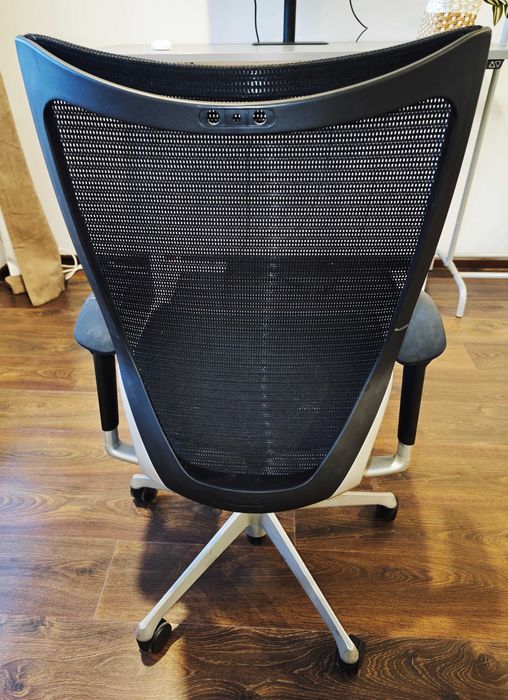 Scaun de birou ergonomic Okamura ADC12