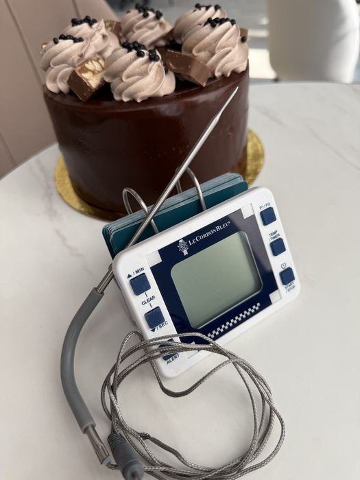 Набор кондитерских насадок 26 шт. + Термометр Le Cordon Bleu
/1/