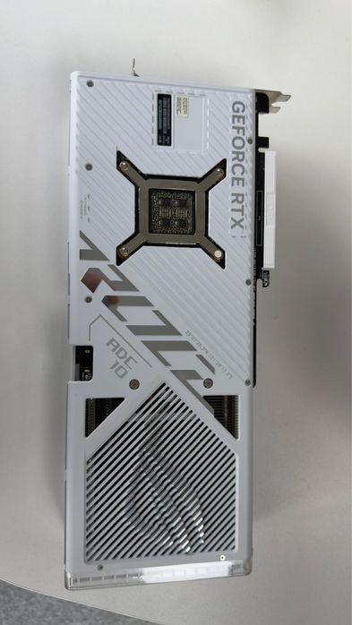 Placa video Rtx 4090 OC 24G White Edition