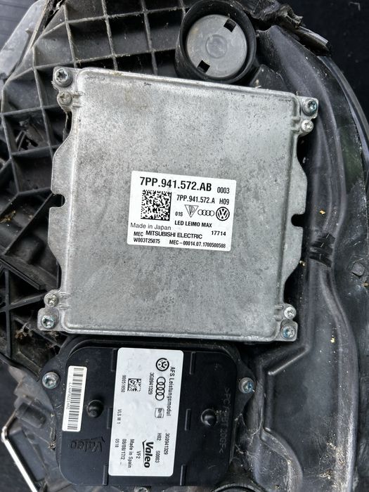 Calculator far , modul far xenon Volkswagen Passat B8 2017