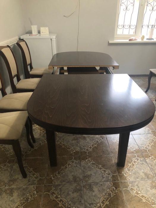 Стол со стульями в подарок