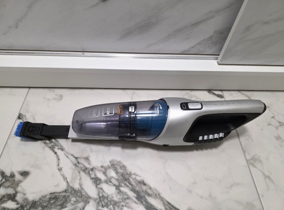 *НОВА*Прахосмукачка - Philips Power Cyclone 25.2V