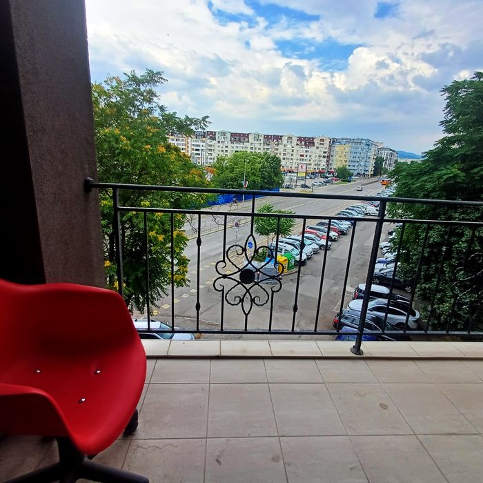 Дава се под наем Тристаен апартамент в София, Младост 3 - 91 кв.м за 714 € - Снимка #3