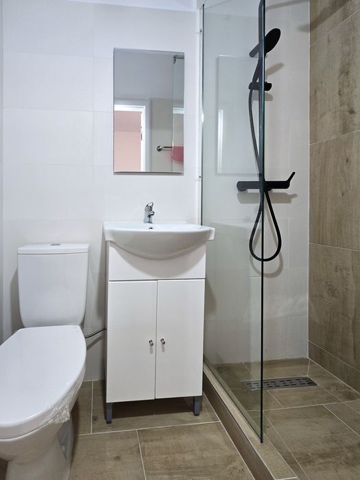 Proprietar vând garsonieră în zona Noua - renovată  2026