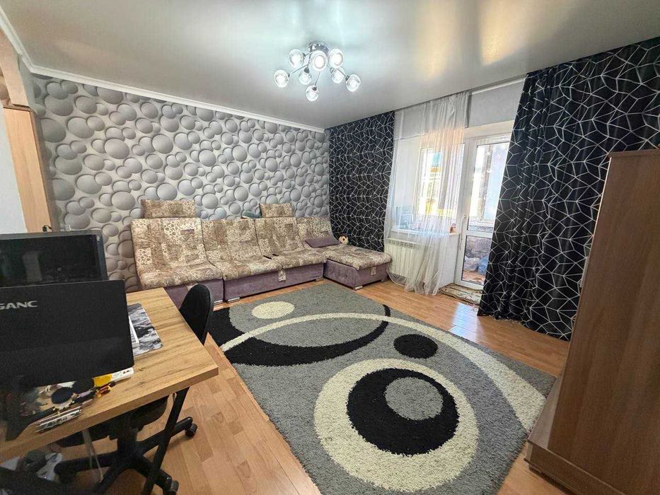 Садовая 100/2 2шка 49 м2