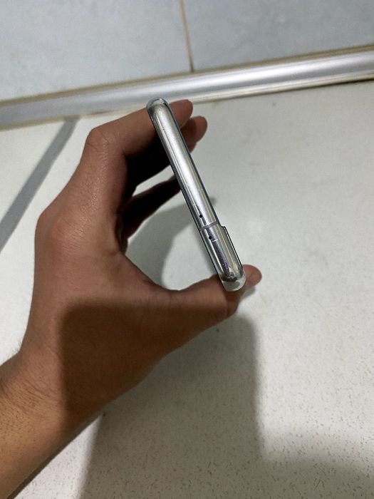 S21 plus sotila xolati yaxwi usta kormagan karobka yo pasport beriladi