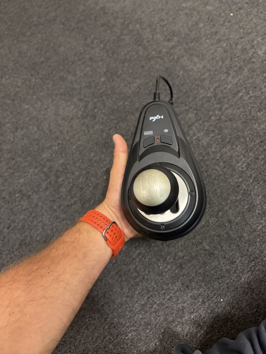 De vanzare Volan PXN V99