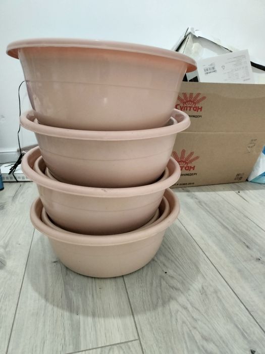 Набор мисок пластмассовый