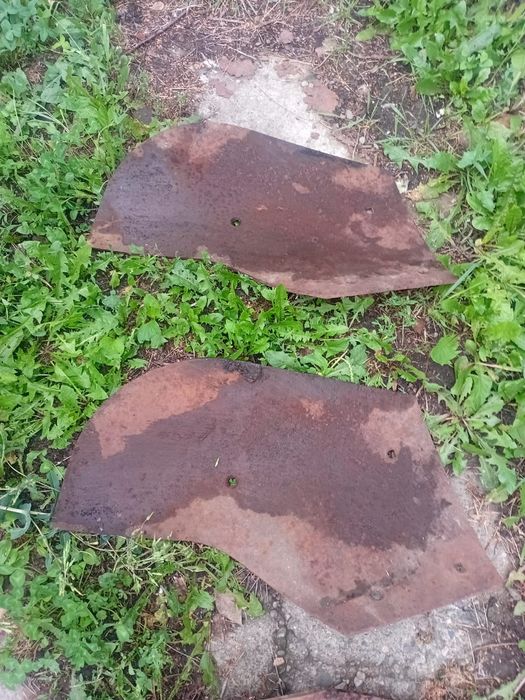 Продам отвалы на плуг