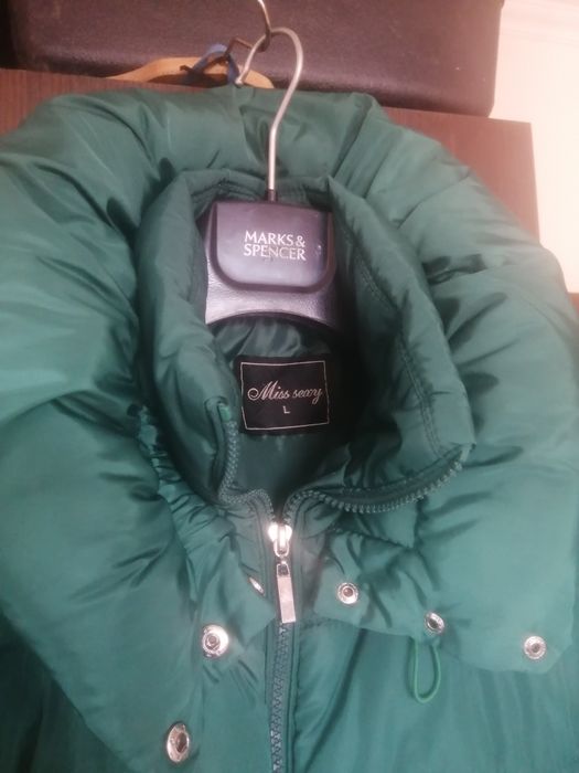 Яке, дамско, носени 1 месец, няма забележки.