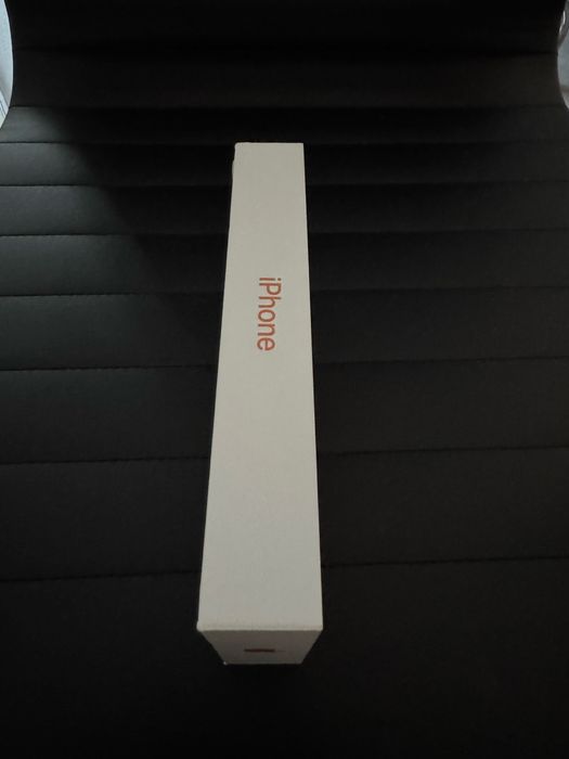 Продам iphone 17 pro max USA