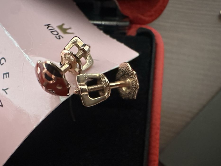 Cercei copii aur 14K cu diamante negre – buburuze – noi, cu etichetă