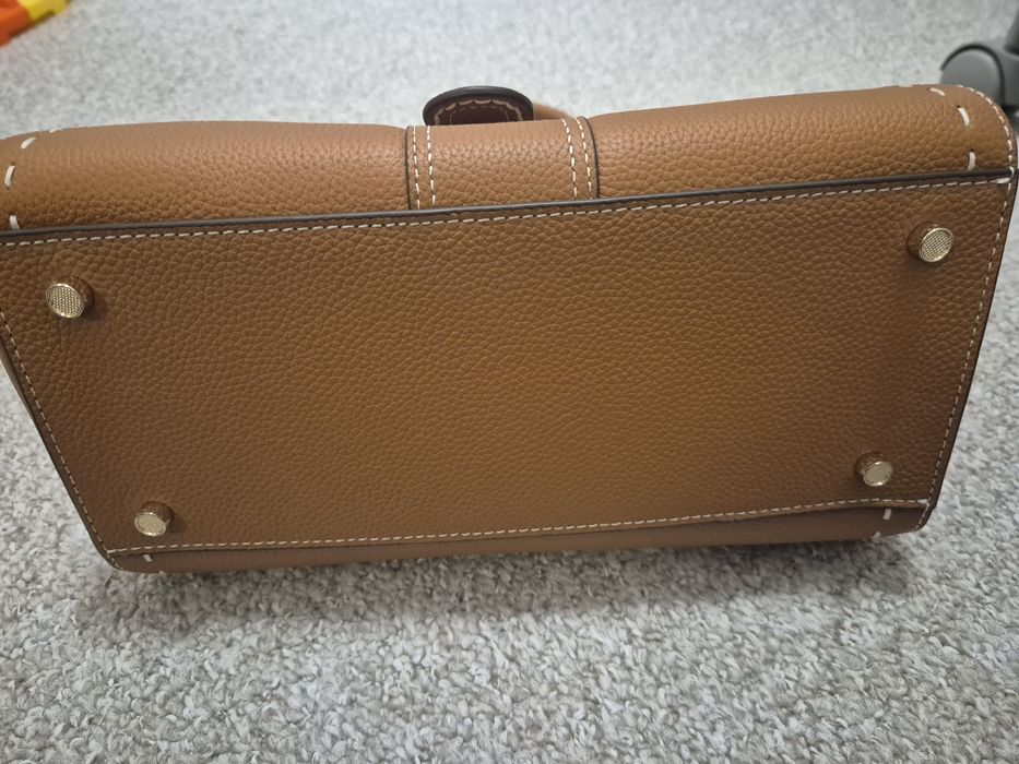 Дамска чанта естествена кожа