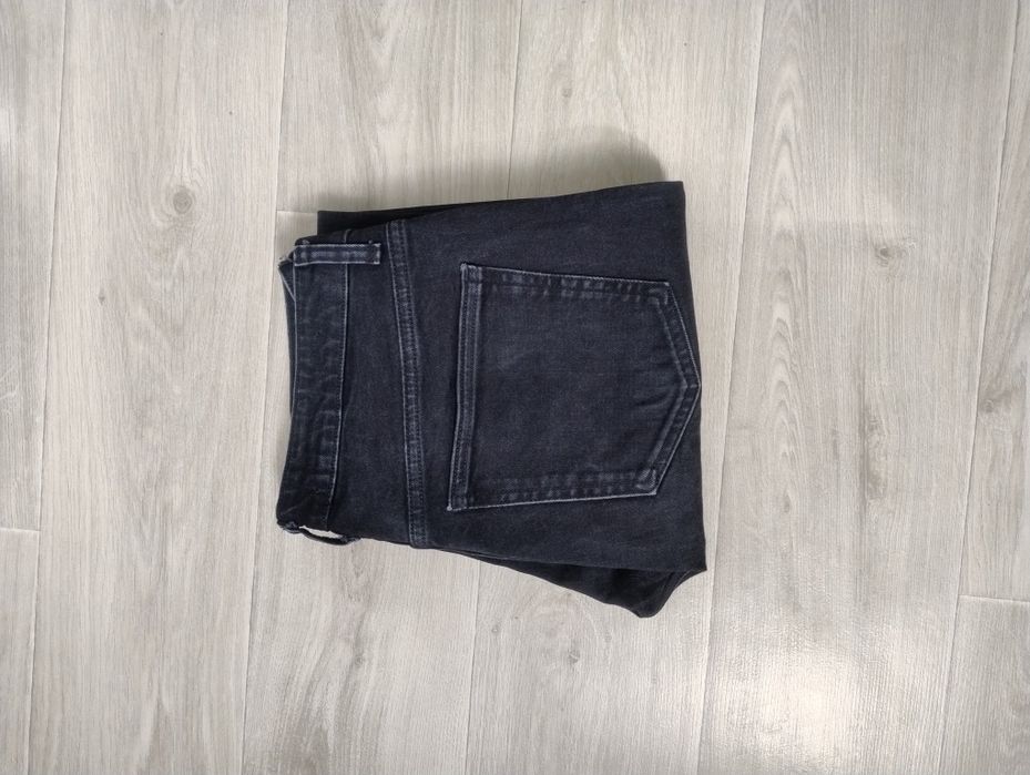 Blugi Zara negru spălat / Washed Black, croială dreaptă / mom fit