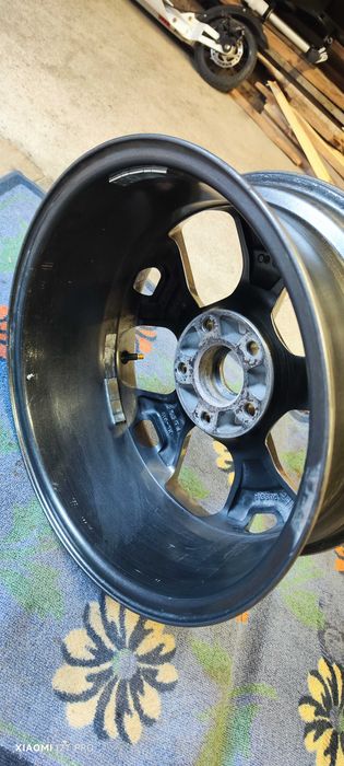 Продам легкосплавный диск 16