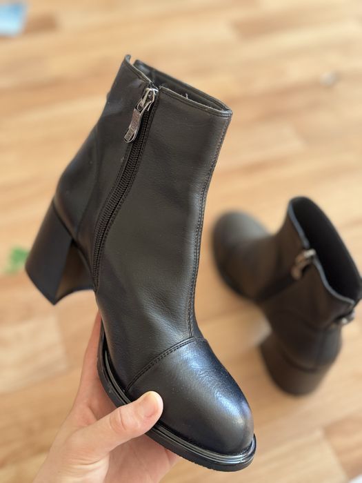 Сапоги женские сапожки