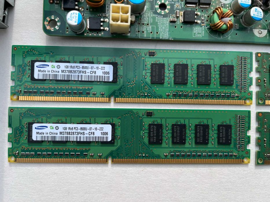 DELL, дъно, процесор - Q6600, охлаждане, РАМ - 4гб, захранване, кутия