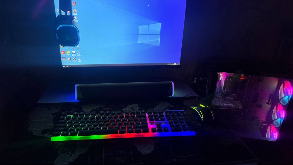 Gaming PC  23.8 100Hz Monitor