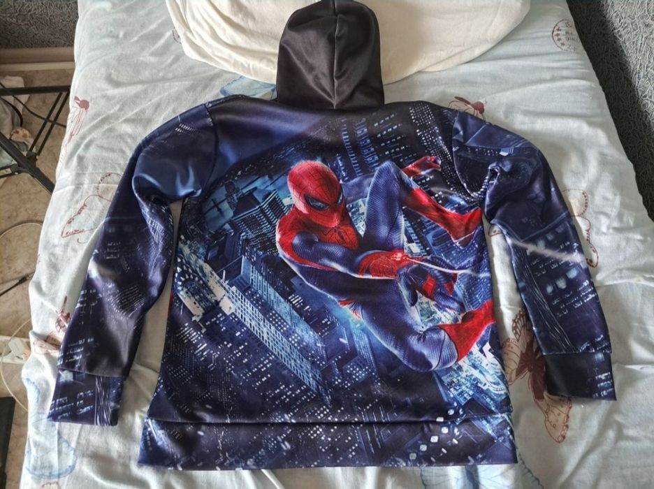 Кофта с человеком пауком