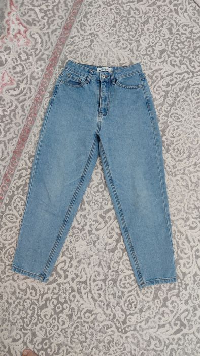 Джинсы женский .