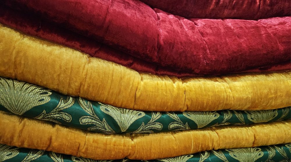 6 та кӯрпа духоба сотилади