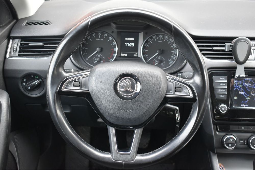 Skoda Octavia 1.6 DSG