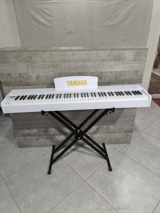 Yamaha . Цифровое пианино.Цифровое фортепиано.Электронное пианино