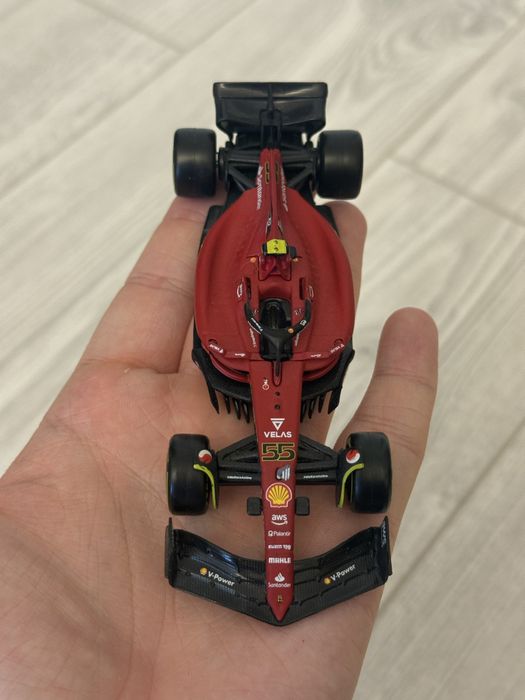 Machetă auto mașină Formula 1 F1 Ferrari Charles Leclerc Bburago 1:43