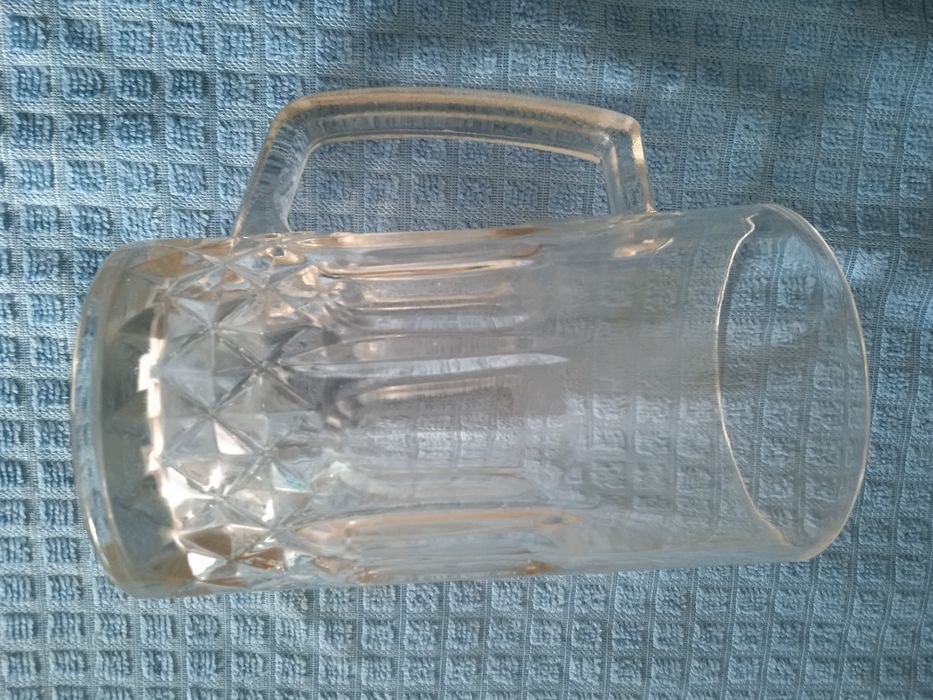 Продам пивные кружки.